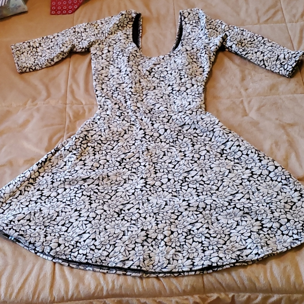Hollister Dress Cute back Size M NWOT